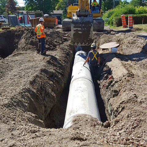 Travaux d'excavation et mise en place d'égouts à Blainville